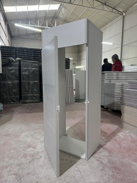 Plastik Beyaz Kombi Dolabı 60x150x30
